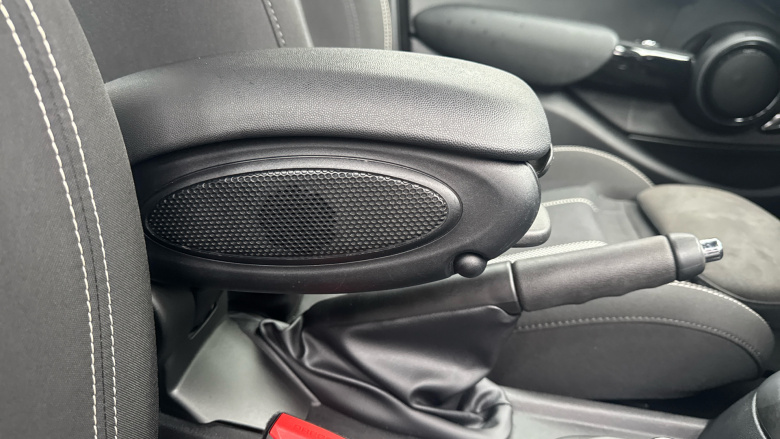 MINI Hatchback 2.0 Cooper S Sport II 5dr Petrol Hatchback